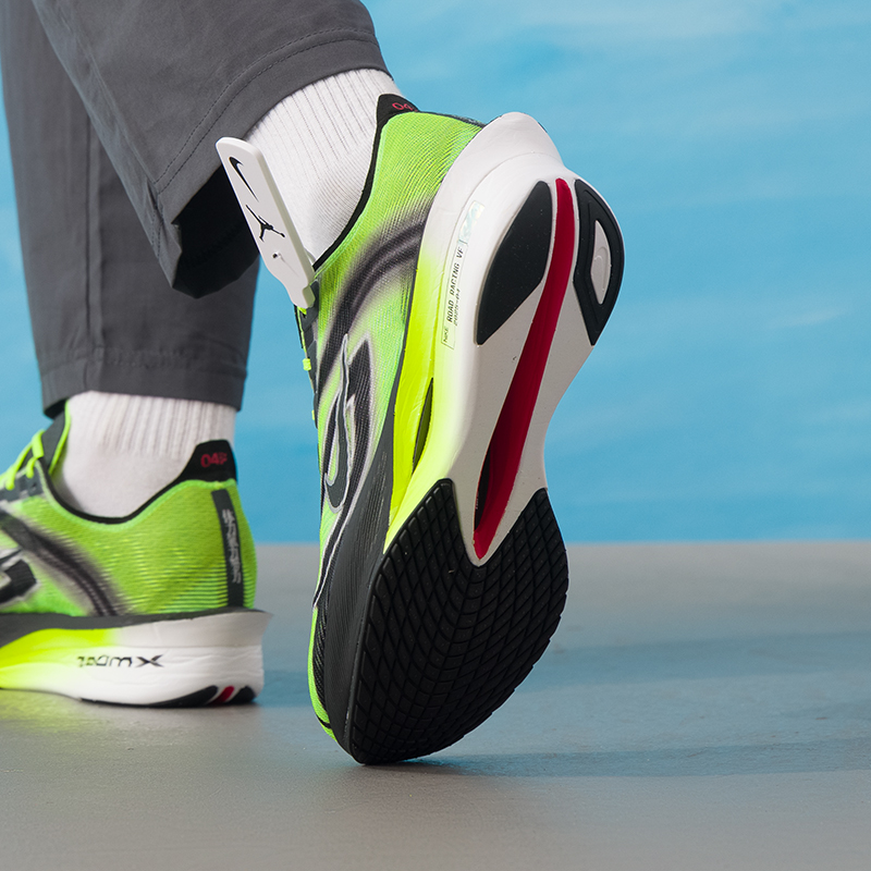 Nike Men's Sports Shoes Zoomx  - Men'S Shoes Zoomx 评论和价格